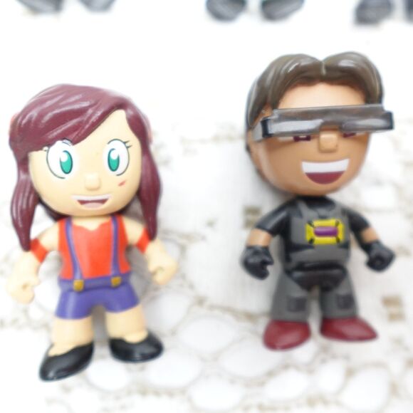 Large Lot of 20 YouTuber Inspired Collectible Mini Figures Mystery Box Toy Set - Picture 7 of 9